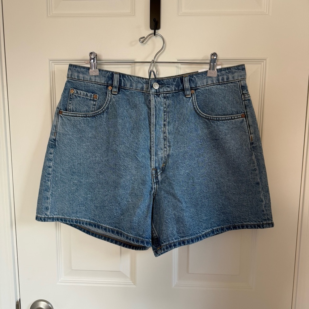 NWT & Other Stories Forever Cut Shorts, 12